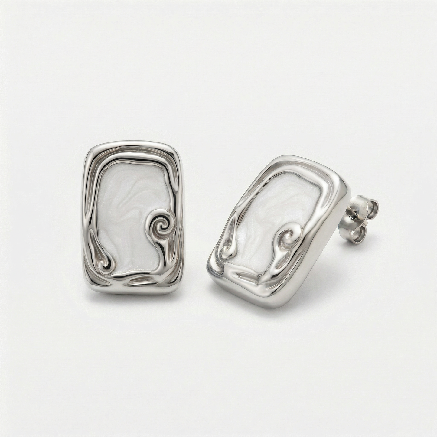Calisse Earrings