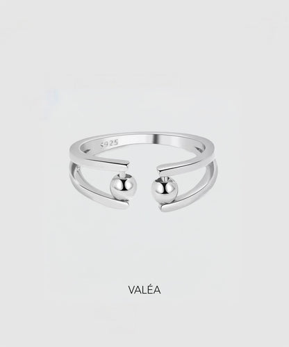 Calm Rings by Orélina